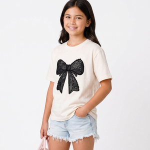 T-shirt confortable avec grand nœud en dentelle brodé noir, col rond, haut décontracté pour enfants, nouvelle édition - Product Image 2