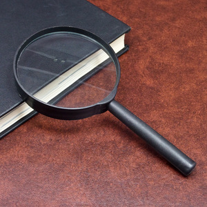 แว่นขยายมือถือ OEM เลนส์แก้ว 75 มม. สำหรับอ่านหนังสือ ผู้สูงอายุใช้ - Product Image 1