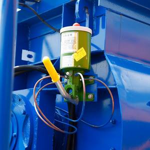 ماكينة صنع الطوب الخرساني المتشابك الأوتوماتيكية بالكامل في أفريقيا ، أكبر سعة من حيث السعة ، قلب قالب PLC - Product Image 1