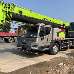 Grue de construction Zoomlion d'occasion de 25 tonnes avec une bonne hauteur de levage, une boîte de vitesses et une pompe en parfait état de marche - Product Image 1