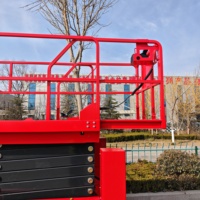 BRKC12 Berui Mobile Raupen-Scherenarbeitsbühne Hydraulisch Angetrieben 300kg Traglast 12m Plattformhöhe für Kleine Bauprojekte