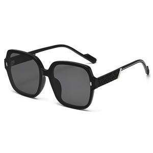 Gafas de Sol de Estilo Europeo para Mujer, Protección UV400, Polarizadas, Montura de PC, Lentes TAC, Diseño Cuadrilateral, Moda para Exteriores, Protección Solar - Product Image 5