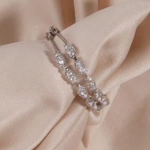 Pendientes de Aro de Oro Blanco E3143 para Mujer, Clásicos con Cristales de Imitación, Joyería de Fiesta, Material de Aleación, Corte Brillante Redondo - Product Image 4