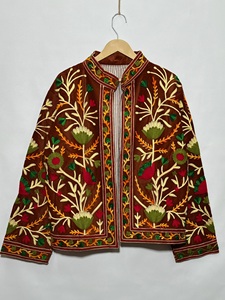 Women's Hand Embroidered Floral <b>Velvet</b> <b>Jacket</b> Full Sleeve Mandarin Collar Autumn Style Woven Polyester Elegant Design - Product Image 5