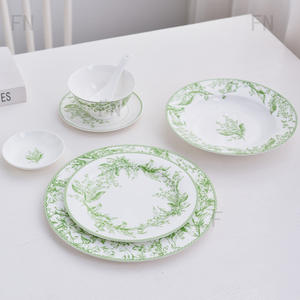 Vente en gros de vaisselle en porcelaine de 8/10 pouces, ensemble de vaisselle de salle à manger, style nordique, luxe, porcelaine fine, plats et assiettes - Product Image 4