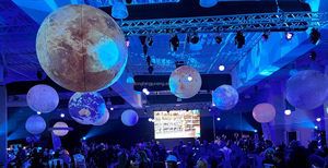 Treo Inflatable Trái Đất Inflatable hành tinh mặt trăng quả bóng, Led Inflatable Hành Tinh bóng, Saturn năng lượng mặt trời hệ thống chín Hành Tinh - Product Image 3