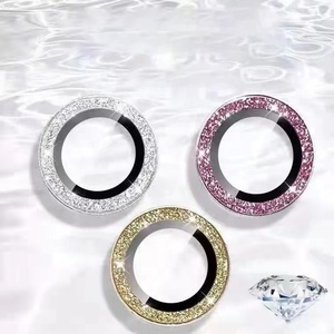 <span class=keywords><strong>Protezione</strong></span> per Obiettivo <span class=keywords><strong>Fotocamera</strong></span> in Vetro Temperato Glitterato per <span class=keywords><strong>iPhone</strong></span> 14 <span class=keywords><strong>13</strong></span> <span class=keywords><strong>Pro</strong></span> Max, Protezioni per <span class=keywords><strong>Fotocamera</strong></span> Posteriore in Lega di Alluminio a Copertura Totale - Product Image 2