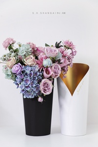 Caja de papel ovalado portátil de lujo para flores, caja de regalo de ramo con cuerda portátil - Product Image 3