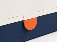 Boîte cadeau personnalisée avec logo, en carton ondulé recyclable, avec bande d'ouverture facile pour la livraison de cadeaux de luxe
