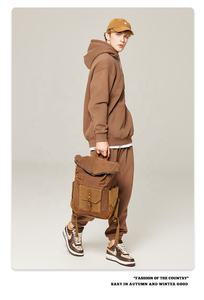 Sweat à capuche en polaire lourde 350 coton 100% G avec logo personnalisé pour hommes grande taille noir et rouge avec technique brodée - Product Image 4