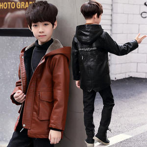 Manteaux d'hiver pour enfants Veste de moto réversible en faux cuir PU à capuche pour garçon avec fermeture à glissière Veste polaire confortable pour garçons - Product Image 2