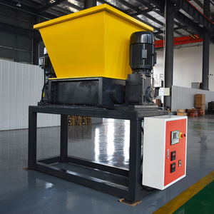 Broyeur robuste à double arbre avec moteur pour le recyclage des pneus usagés et le broyage des blocs de caoutchouc - Product Image 6