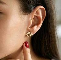 Boucles d'oreilles soleil en acier inoxydable, forme éventail, minimalistes, géométriques, à lignes rayonnantes