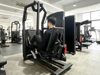 Machine d'exercice des jambes en acier robuste, presse à jambes debout, équipement de musculation des hanches, multifonction réglable