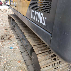 Excavatrice hydraulique sur chenilles Volvo EC210B d'occasion à vendre Moteur de pompe à moteur concentré - Product Image 2