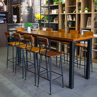 Chaise de restaurant et tabouret de bar en bois d'occasion, design économique, pour café français et restaurant