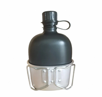 Botella de agua de plástico PE portátil de 1L con taza de aluminio para acampar al aire libre