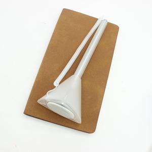 Promotional <b>Cheap</b> Desk Counter <b>Pens</b> <b>Cheap</b> Bank Hotel Signature <b>Pen</b> Triangular Base Plastic <b>Pen</b> - Product Image 5