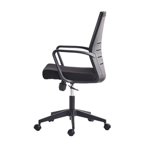 เก้าอี้สำนักงานผ้าสีดำพนักพิงกลาง รุ่นทันสมัย ราคาโรงงาน - Product Image 3