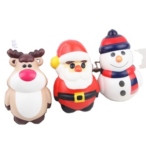 ACASA <span class=keywords><strong>ARTO</strong></span> Ornement de Noël en mousse souple PU en forme de Père Noël, balle anti-stress à presser, jouet de décompression, décoration pour enfants 11x7cm - Product Image 4