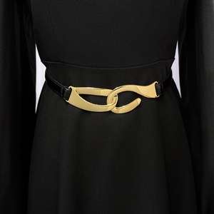 Venta al por mayor de lujo catálogo diseñador doble C cinturones ajustable cintura elástica 2cm ancho cintura cinturón vestido traje decoraciones cinturones - Product Image 1