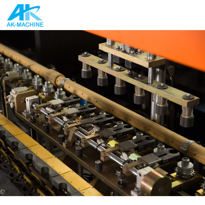 Máquina <span class=keywords><strong>de</strong></span> moldeado <span class=keywords><strong>de</strong></span> botellas <span class=keywords><strong>de</strong></span> mascotas, AK-40 <span class=keywords><strong>de</strong></span> Zhangjiagang City, bonito precio para máquina <span class=keywords><strong>de</strong></span> soplado <span class=keywords><strong>de</strong></span> botellas <span class=keywords><strong>de</strong></span> 250ML - Product Image 5