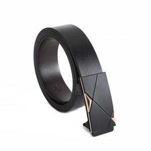 Cinturón de cuero PU con hebilla automática para hombre, color negro, 105-130 cm, para uso informal de negocios - Product Image 1
