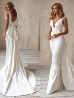 S0318X Robe de mariée sirène populaire, noble et élégante, de haute qualité, en satin simple, col en V, avec drapé sur les hanches