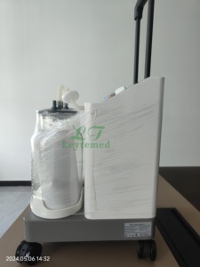 LTSU14 <span class=keywords><strong>Machine</strong></span> d'aspiration électrique mobile à double bouteille pour succion de sang de pus et de mucus. - Product Image 4