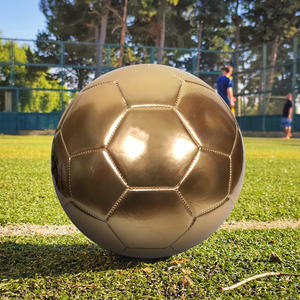 In-Stock <span class=keywords><strong>di</strong></span> <span class=keywords><strong>calcio</strong></span> In oro PVC ispessito adatto per <span class=keywords><strong>la</strong></span> formazione quotidiana dei giovani partite all'aperto misura 2 3 4 5 resistente all'usura - Product Image 4