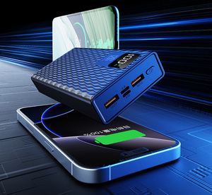 Batterie externe haute capacité 20000 mAh avec affichage numérique, PD 20W, 4 câbles intégrés, charge rapide pour l'alimentation en extérieur - Product Image 3