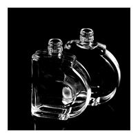 Bouteille à liqueur miniature en verre transparent de 130 ml, forme semi-circulaire en D, avec finition filetée, pour liqueur, brandy, spiritueux, cadeau