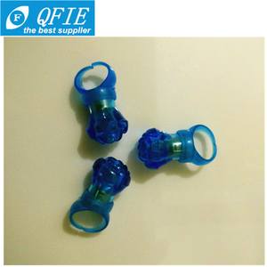 Yiwu's Mini LED Finger Light Toy Plastic Magic Rose Multicolor Unisex CE Certified para niños - Product Image 5