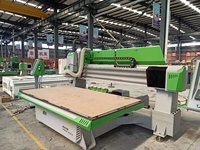 Router CNC 2513 con Cambio Automático de Herramientas que Ahorra Tiempo, 7.5kW, Mesa Móvil con Husillo de Bolas para Piezas de Muebles de MDF