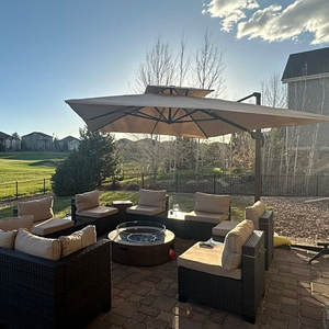 Sombrilla Moderna de Alta Calidad para Jardín, Patio y Playa, Impermeable y con Base para Uso en Muebles de Exterior - Product Image 5