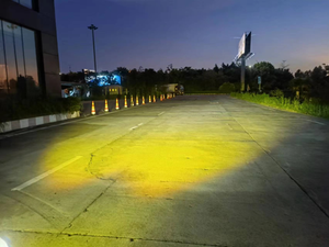 Le module d'éclaircissement de la petite lentille externe de la calandre aide les feux de croisement/de route 18W Led phare de course Combo beam accessoires de voiture - Product Image 6