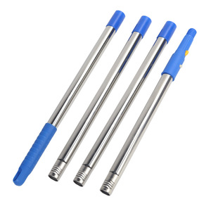 Perche télescopique à 4 sections et 5 articulations en acier inoxydable avec pulvérisateur d'eau pour nettoyage de vitres - Product Image 5