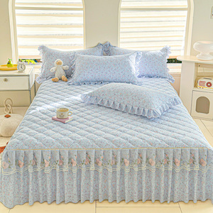 Juego de Ropa de Cama Acolchada con Diseño Floral Morado, 4 Piezas, Cubrecama con Volantes de Encaje y Fundas de Almohada, Tamaño King y Queen, Ropa de Cama de Algodón Suave - Product Image 3