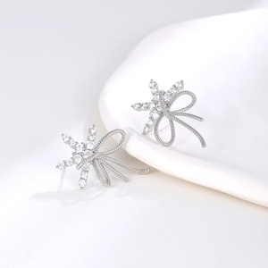 Pendientes de circonita con diseño de lazo de cinta y nieve, engaste de bisel, regalo de moda para mujer, Yiwu - Product Image 5