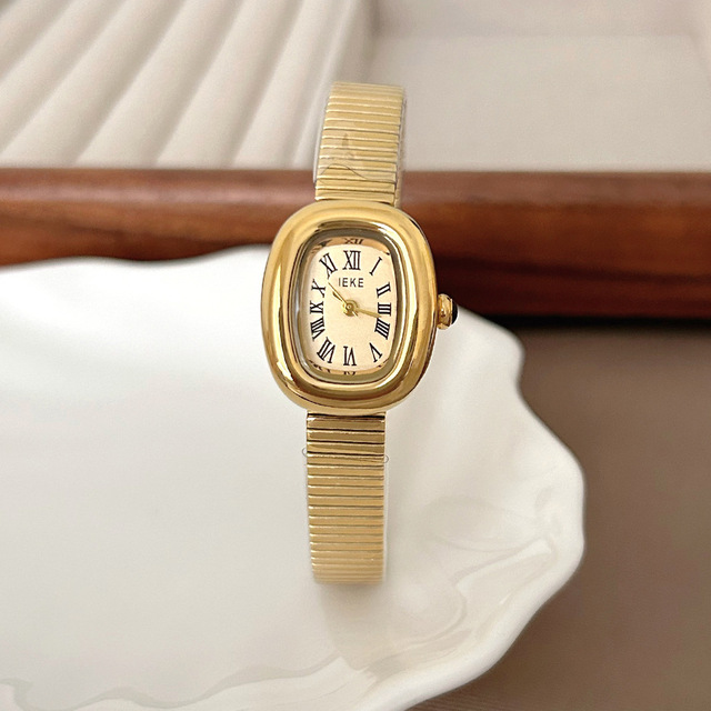 IEKE 88376 Arched Glass Minimalist Retro Fashion Watch for Women Niche Light Luxury High-end Feel Belt Fashion Watches for Women