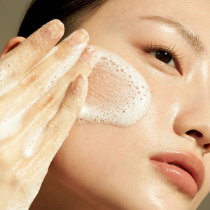 [Dear, Klairs] Limpiador Facial Hidratante en Espuma Suave de Bajo pH con Complejo Negro de 140ml para la Eliminación Diaria de Impurezas - Product Image 5
