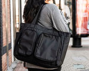 Sac fourre-tout de sport personnalisé pour femmes, certifié BSCI, imperméable, pour yoga, sport, vacances, voyage, gym - Product Image 5