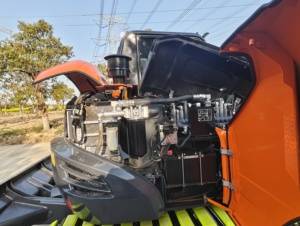 รถขุดขนาดเล็ก Kubota KX080-4 ขนาด 8 ตัน แบบตีนตะขาบ พร้อมบุ้งกี๋ขุด รุ่น STD สีส้ม อุปกรณ์ก่อสร้าง - Product Image 5