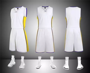 Conjuntos de uniformes de baloncesto de poliéster de la mejor calidad, nombre y número de equipo personalizados en camisetas de manga con pantalones cortos de talla grande - Product Image 3