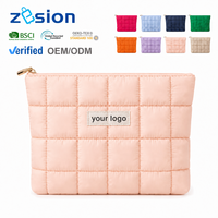 Pochette de maquillage personnalisée avec logo, matelassée, portable, à fermeture éclair, pour le voyage, le rangement des soins de la peau, les cosmétiques, les articles de toilette