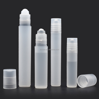 Vente en gros 10ml 15ml 20ml 30ml givré mat vide huile essentielle parfum blanc pp rouleau sur bouteille avec boule de rouleau en métal