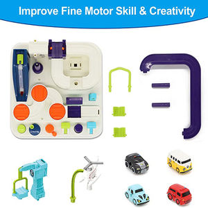 Set <span class=keywords><strong>Gioco</strong></span> Pista Avventura per Bambini con Auto Meccanica Manuale, 9 Modalità di Sfida, <span class=keywords><strong>Gioco</strong></span> di Puzzle con Pista da Corsa ed Elicottero per Bambini - Product Image 3