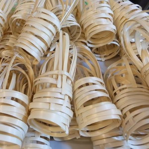 Portavasos Reutilizable de Bambú, Perfecto para Vasos para Llevar |   Ecológico y Ligero |   Diseño Personalizable - Product Image 1