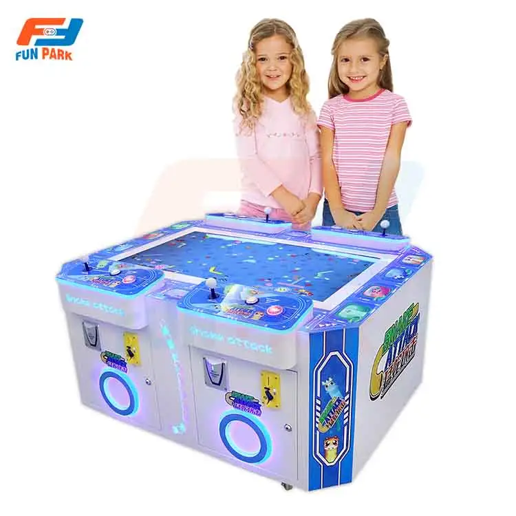 Machine de jeu d'arcade à jetons jouant pour interagir avec la machine vidéo de jeu d'arcade de personne de quatre enfants