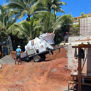 Camión Mezclador de Concreto Autocargable Diésel con Bomba, Distancia de Transporte Vertical de 20 m, Motor como Componente Principal - Product Image 1